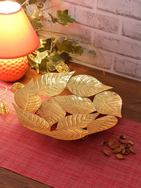 

Aapno Rajasthan Gold-Toned Handmade Leaf Tray