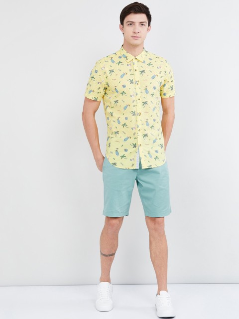 

max Men Blue Solid Regular Fit Regular Shorts