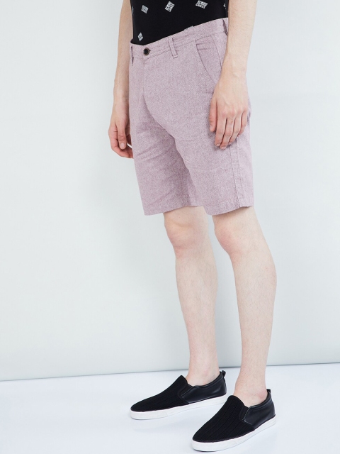 

max Men Pink Solid Regular Fit Regular Shorts