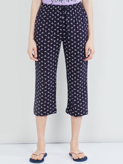 

max Women Navy Blue & Off-White Printed Regular Fit Capris