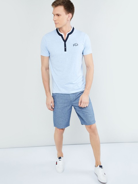 

max Men Blue Solid Regular Fit Regular Shorts
