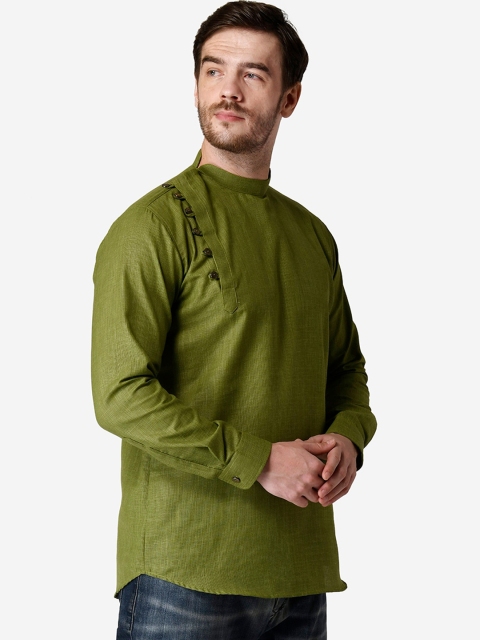 

TABARD Men Green Solid Straight Kurta