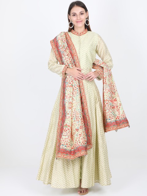 

SABOO COLLECTIONS Women Green & Brown Printed Kurta with Skirt & Dupatta