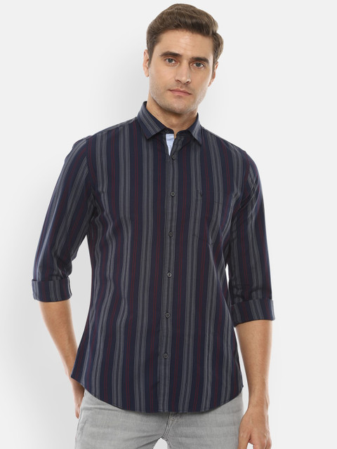 

Van Heusen Sport Men Navy Blue Slim Fit Striped Casual Shirt