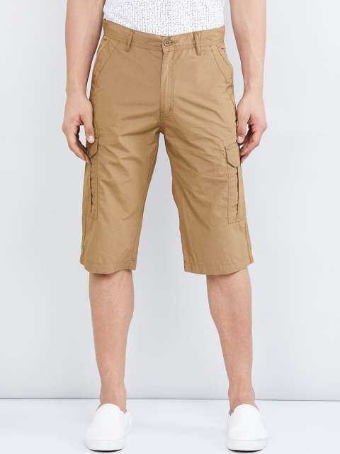 

max Men Brown Solid Regular Fit Cargo Shorts
