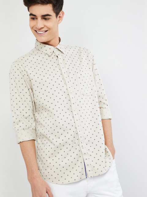 

max Men Beige Regular Fit Printed Casual Shirt