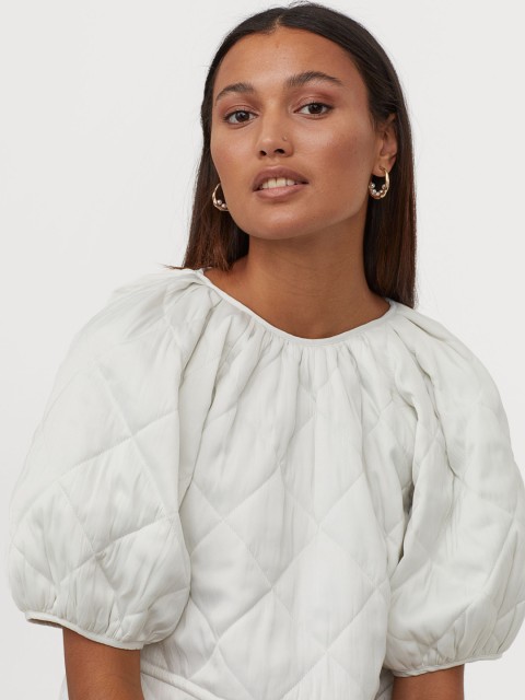 

H&M Women White Solid Quilted Top