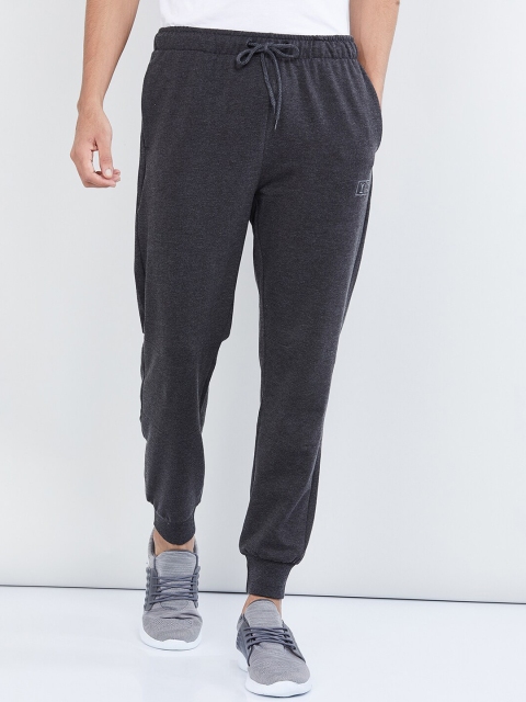 

max Men Grey Solid Straight-Fit Joggers