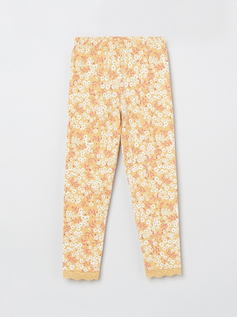 

max Girls Yellow & White Printed Ankle-Length Leggings