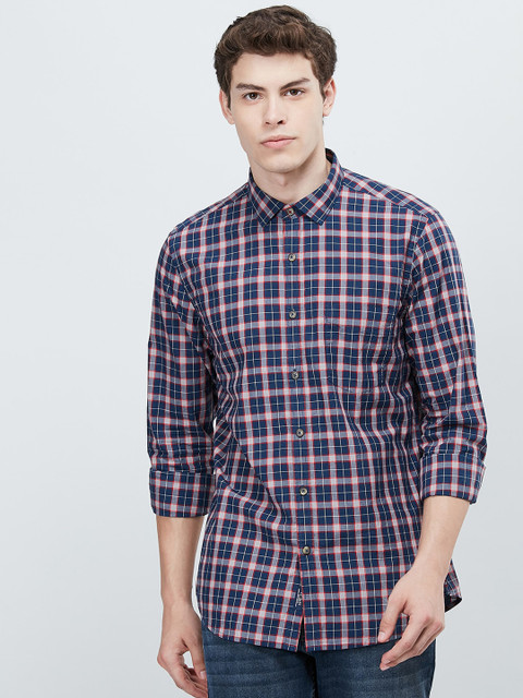 

max Men Navy Blue & White Regular Fit Checked Casual Shirt