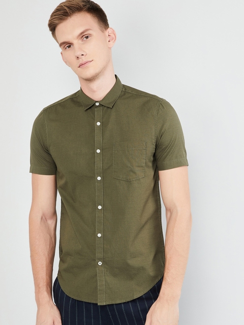 max Men Green Regular Fit Solid Casual Shirt