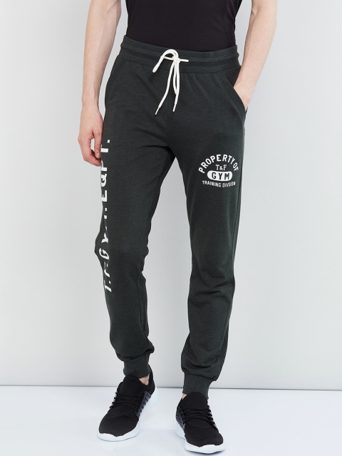 max Men Green Solid Straight-Fit Joggers