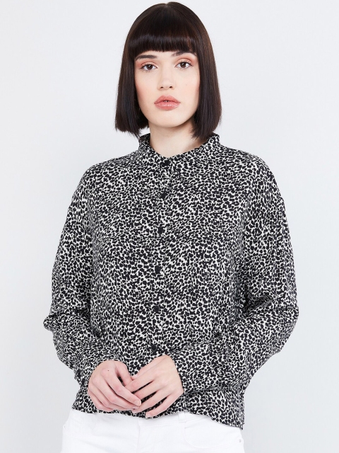 

max Women Black & White Regular Fit Printed Casual Shirt