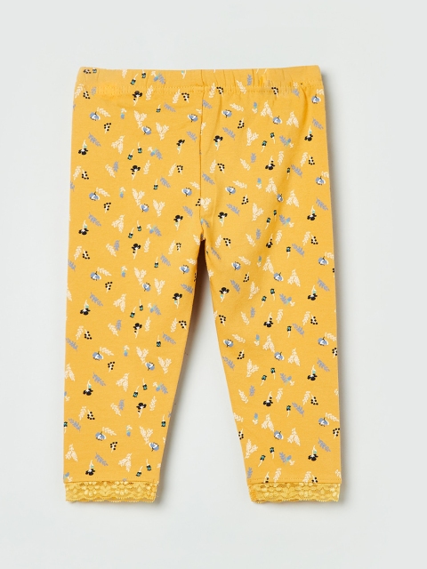 

max Girls Yellow & White Printed Ankle-Length Leggings