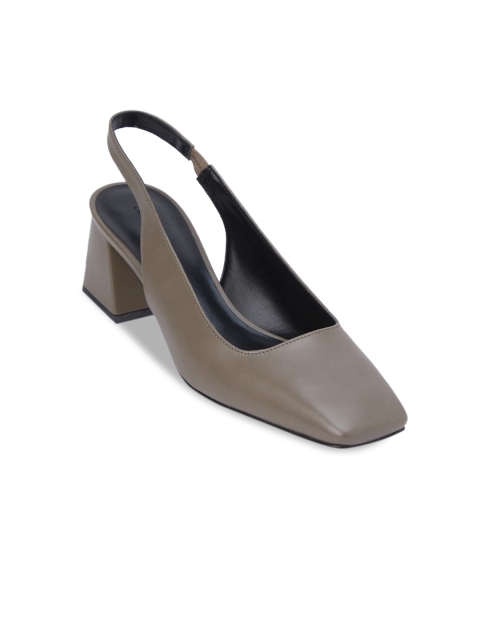 

CHARLES & KEITH Women Taupe Solid Pumps