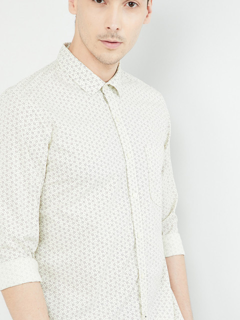 

max Men Off-White & Purple Regular Fit Printed Casual Shirt