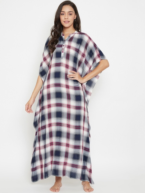 

The Kaftan Company Off-White & Navy Blue Checked Kaftan Nightdress