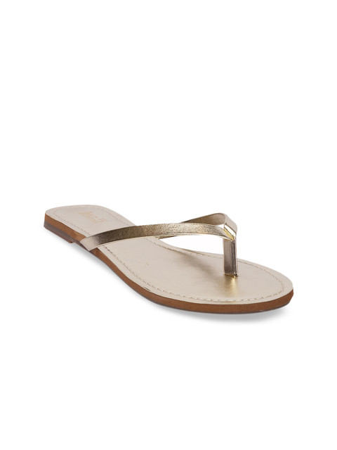 

Inc 5 Women Gold-Toned Solid Thong Flip-Flops
