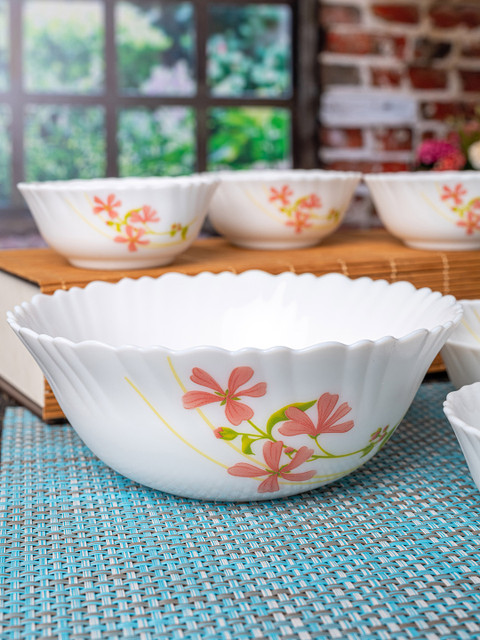

Laopala 7 Pieces White & Pink Classique Opalware Pudding Bowl Set
