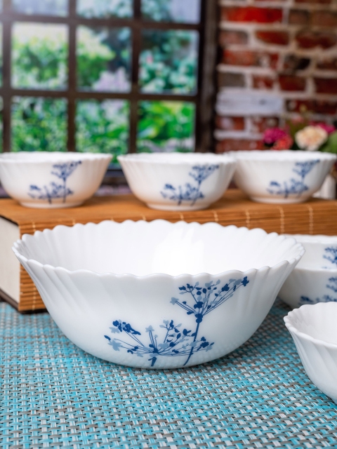 

LaOpala Set of 7 White Printed Classique Pudding Bowls