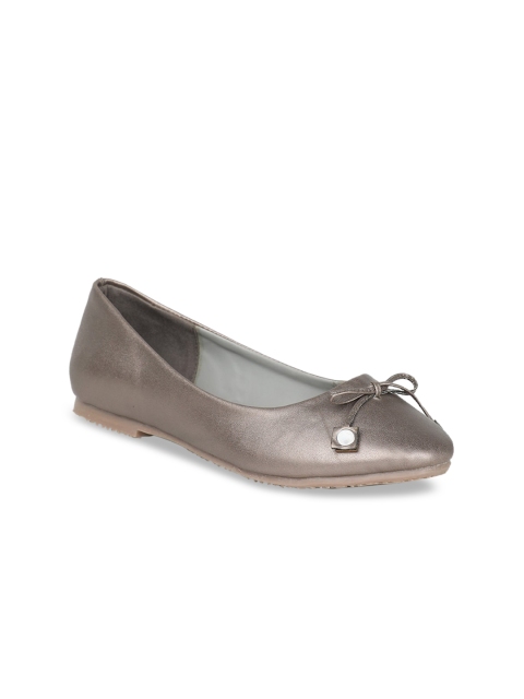 

Footin Women Gunmetal-Toned Solid PU Ballerinas, Metallic