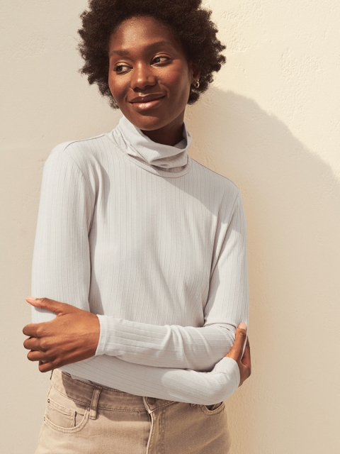 

H&M Women Off-White Solid Open-Backed Top