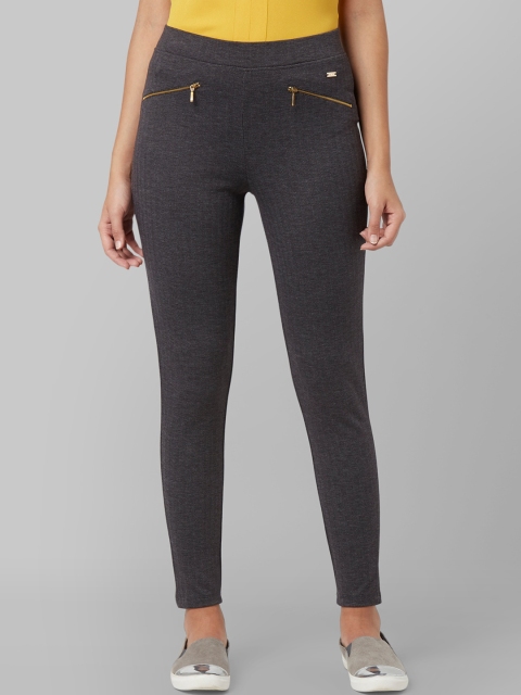 

Park Avenue Woman Black Solid Treggings