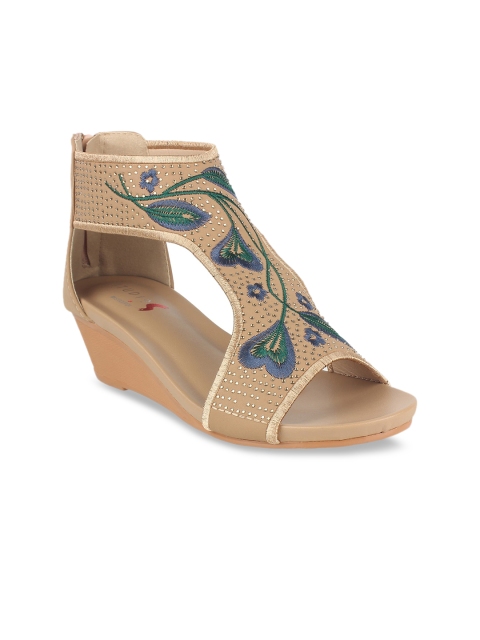

STEPpings Women Beige & Green Woven Design Peep Toes