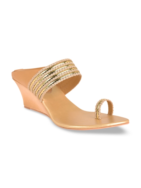 

SALARIO Women Gold-Toned Woven Design Wedge