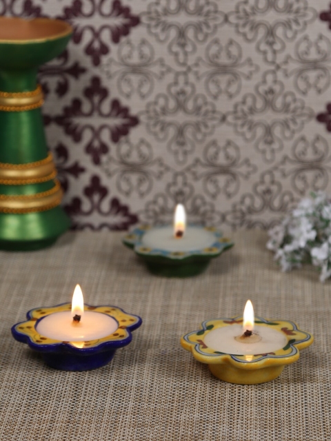 

Aapno Rajasthan Set Of 3 Floral Shape Wax Filled Ceramic Candle Diyas, Blue
