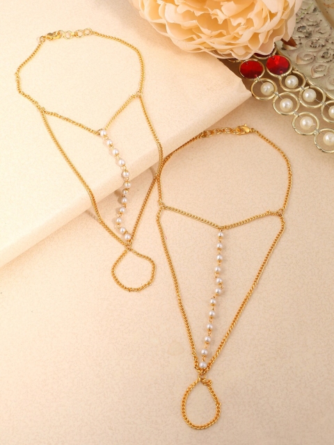 

Shoshaa White Gold-Plated Handcrafted Link Bracelet