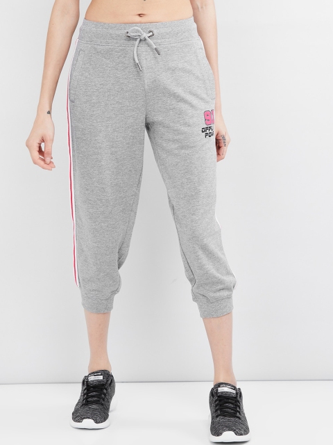 

max Women Grey Melange Solid Regular Fit Capris