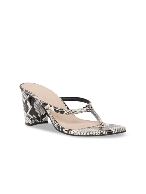 

Sole To Soul Women Black & Off-White Snake Printed Textured Block Heels