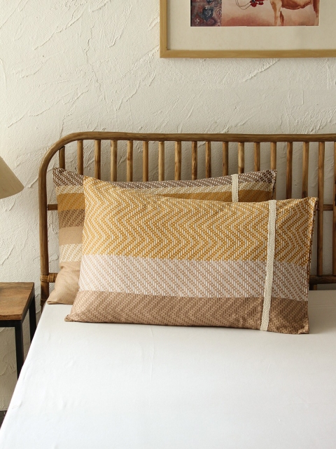 House This Unisex Set of 2 Brown & Beige Tokri Pillow Covers