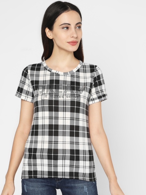 

Deal Jeans Women White & Black Checked Top