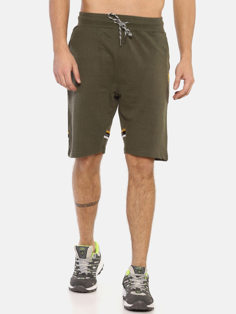 

Masculino Latino Men Olive Green Solid Regular Fit Regular Shorts