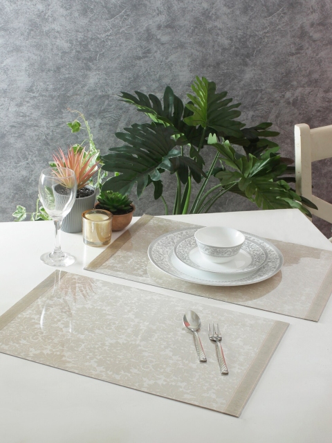 

eyda Set of 6 Cream-Coloured Ethnic Patterned Sustainable Table Placemats