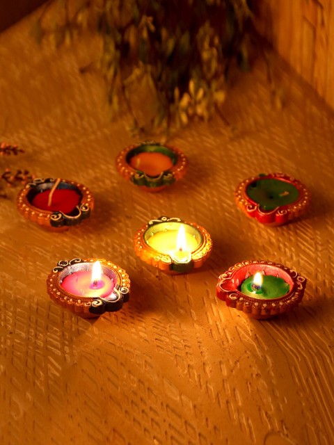 

Aapno Rajasthan Set of 12 Handpainted Wax Filled Terracotta Diyas, Yellow