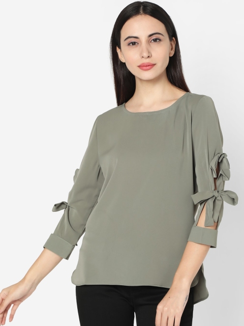 

Deal Jeans Women Green Solid Top