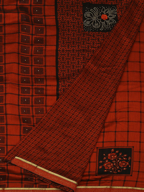 

Pothys Maroon & Black Jute Silk Checked Saree