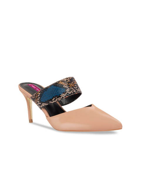 

Sole To Soul Women Peach-Coloured & Blue Printed Pumps