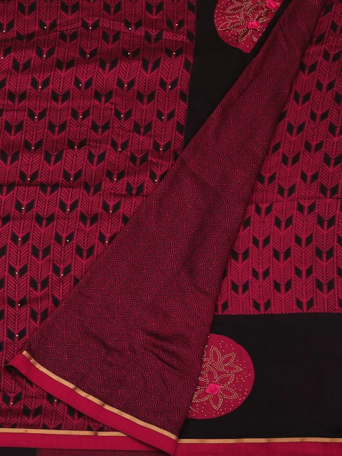 

Pothys Magenta Printed Jute Silk Saree