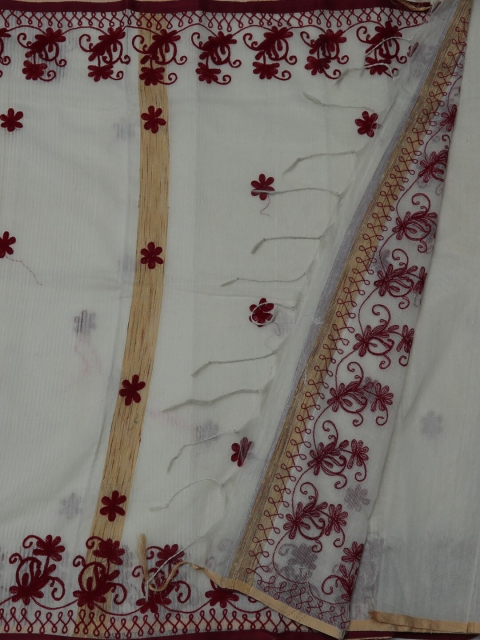 

Pothys Grey & Maroon Linen Blend Embroidered Saree