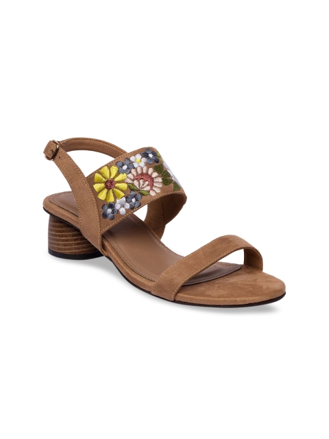 

Inc 5 Women Brown Woven Design Block Heels