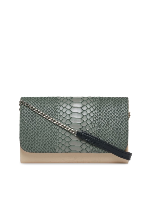 

Tokyo Talkies Green Textured Clutch