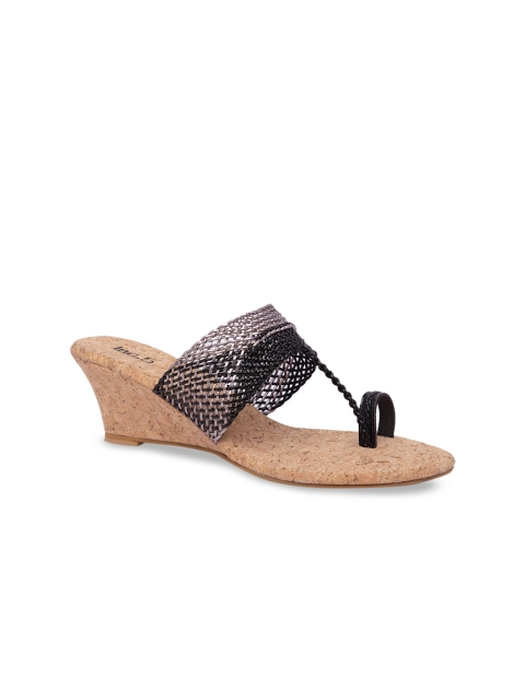 

Inc 5 Women Black Textured Wedges