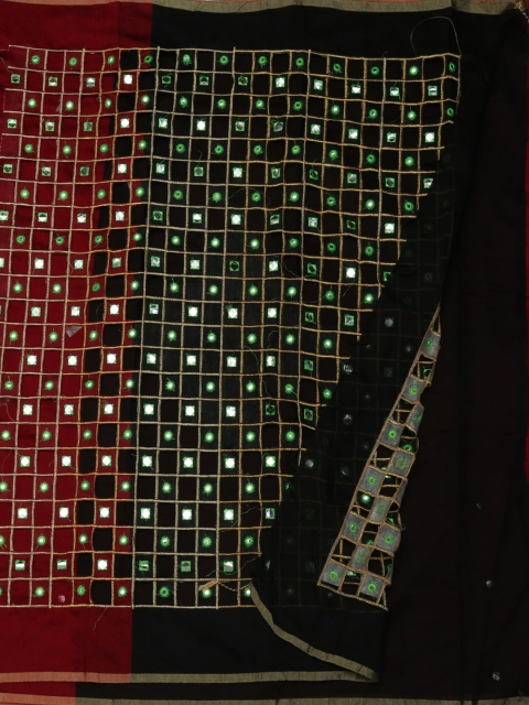 

Pothys Red & Black Jute Cotton Checked Saree