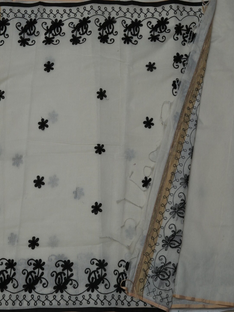 

Pothys White & Blue Linen Blend Embellished Saree