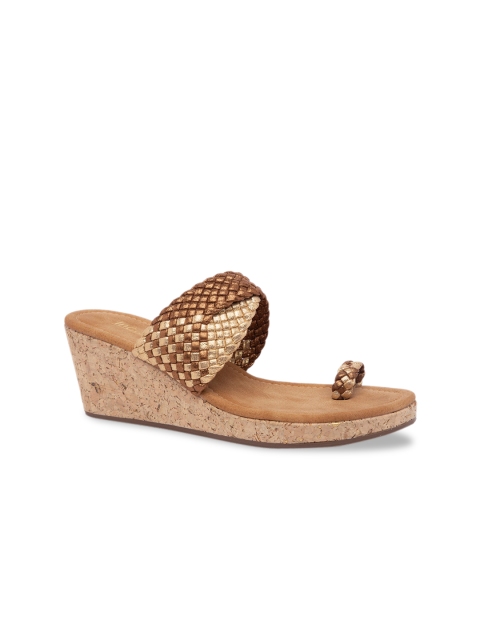 

Inc 5 Women Gold-Toned Woven Design Heels