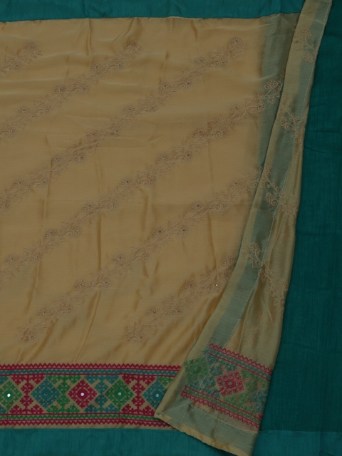 

Pothys Cream-Coloured & Green Poly Georgette Embroidered Saree